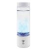 may tao nuoc hydrogen dang cam tay4
